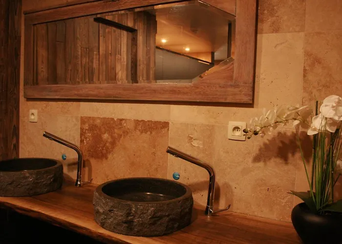 Campingplatz Domaine De Carnin *